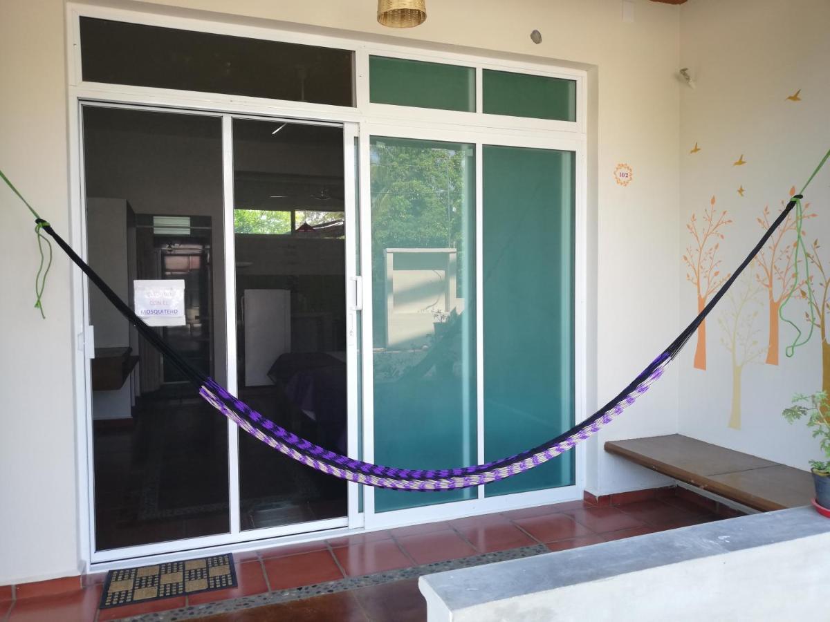 Отель Casa Puerto Bonito & Private Coworking Пуэрто-Эскондидо Экстерьер фото