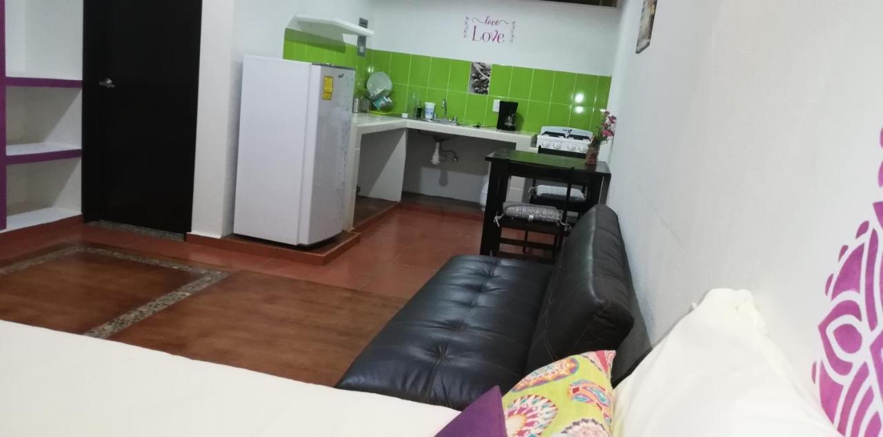 Отель Casa Puerto Bonito & Private Coworking Пуэрто-Эскондидо Экстерьер фото