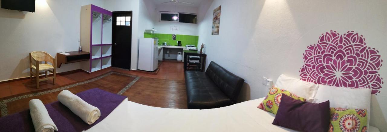 Отель Casa Puerto Bonito & Private Coworking Пуэрто-Эскондидо Экстерьер фото