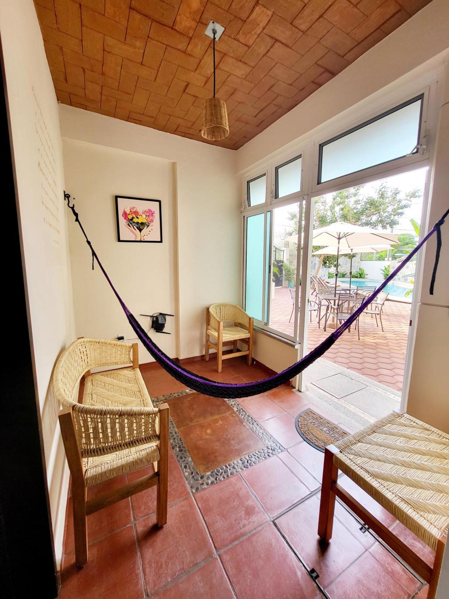 Отель Casa Puerto Bonito & Private Coworking Пуэрто-Эскондидо Экстерьер фото