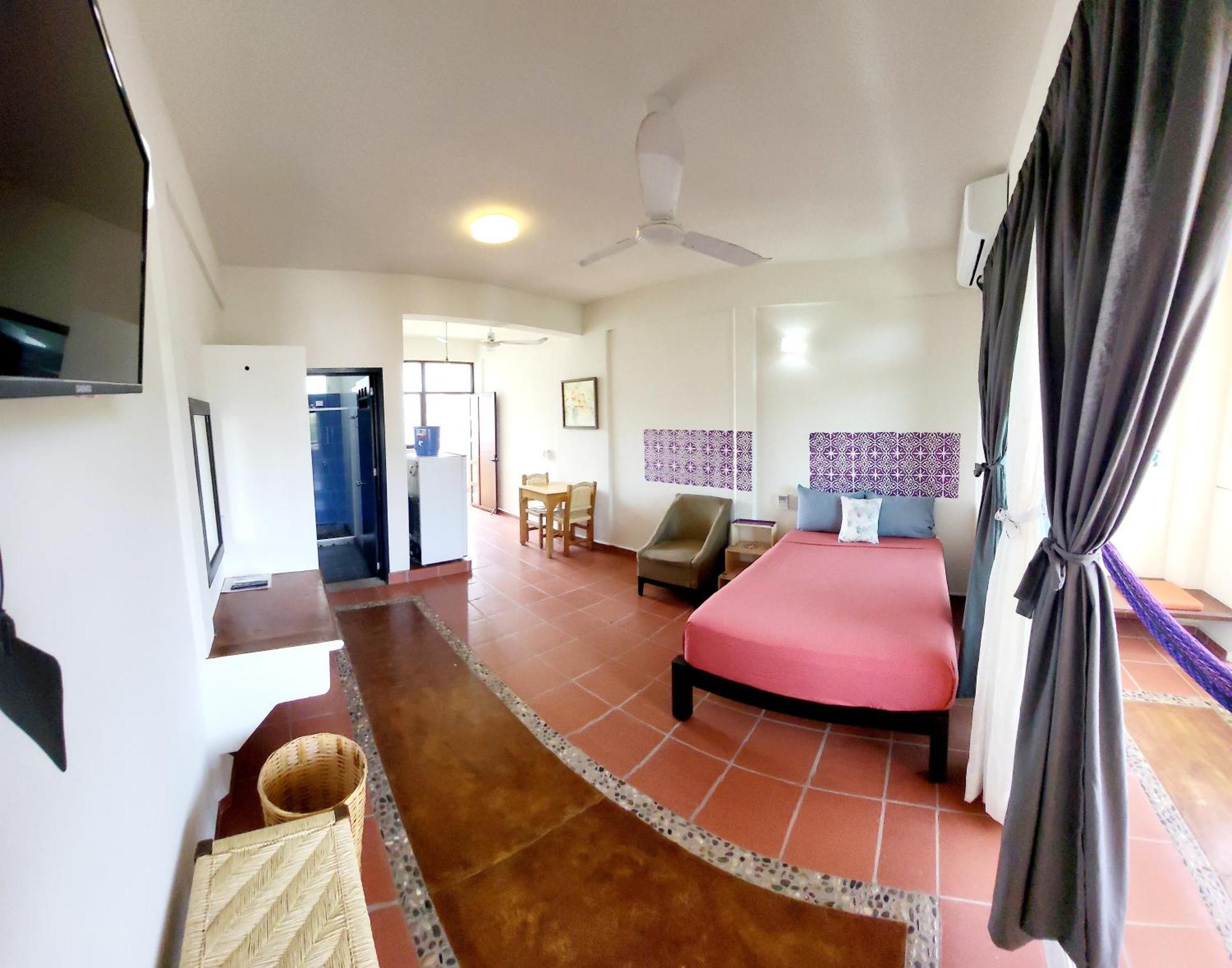 Отель Casa Puerto Bonito & Private Coworking Пуэрто-Эскондидо Экстерьер фото